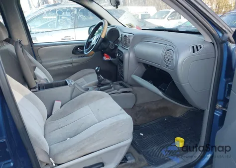 2005 Chevrolet Trailblazer Ls z USA, uszkodzony, nr VIN 1GNDT13S952243112